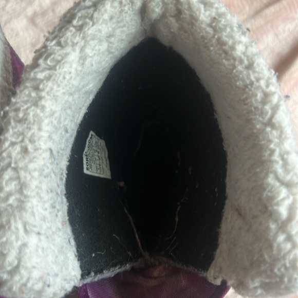Sorel waterproof sz 4 boots GUC - Picture 9 of 10